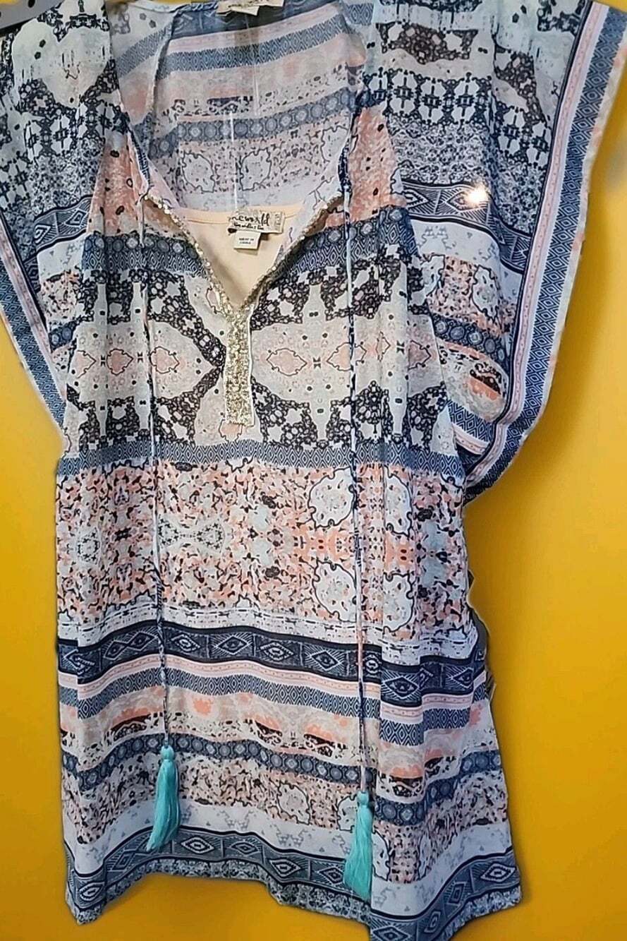 One World Womens Small Geometric Print Tshirt Tunic Top NWT B7 Excellent Sequins
